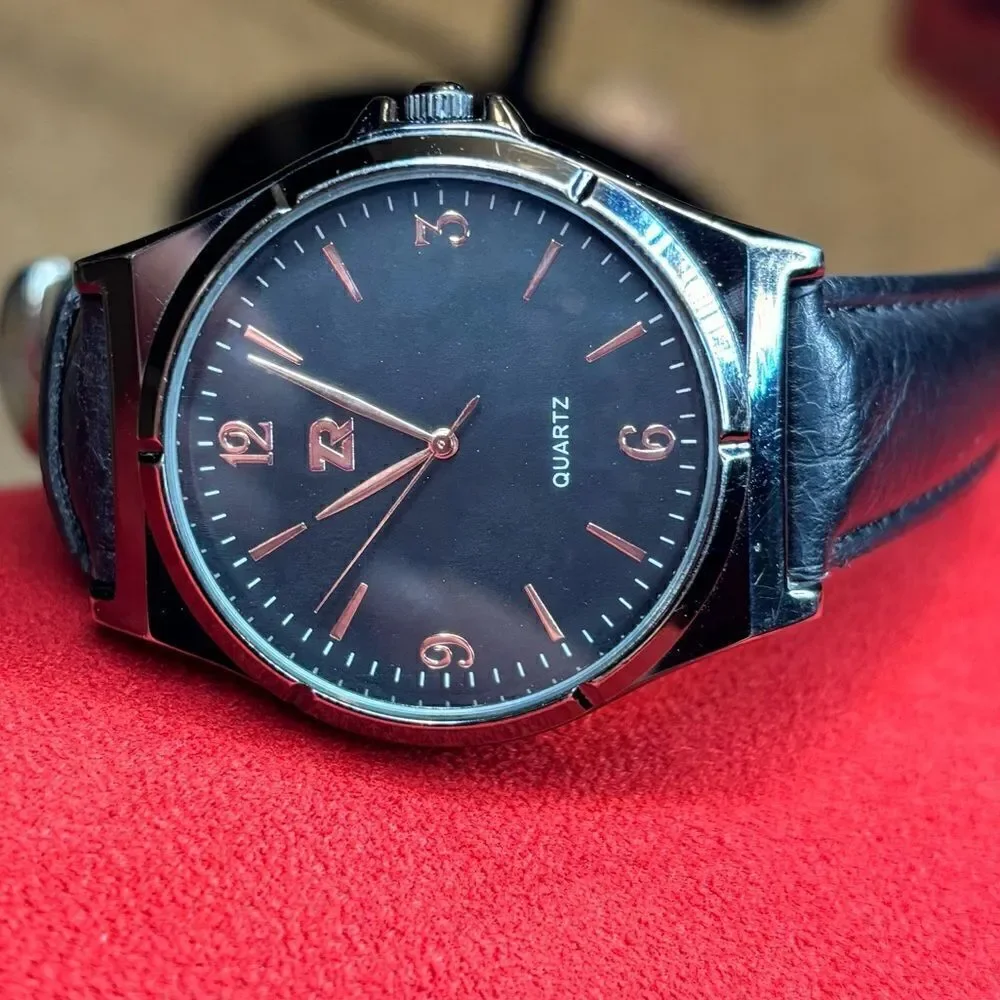 ZR Quartz Watches Unisex in Black